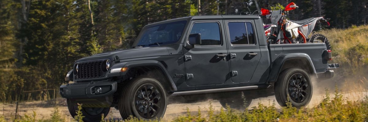 2025 Jeep Gladiator Nighthawk