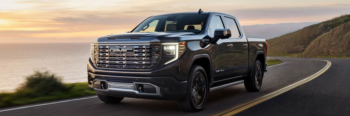 2022 GMC Sierra 1500 vs GMC Canyon