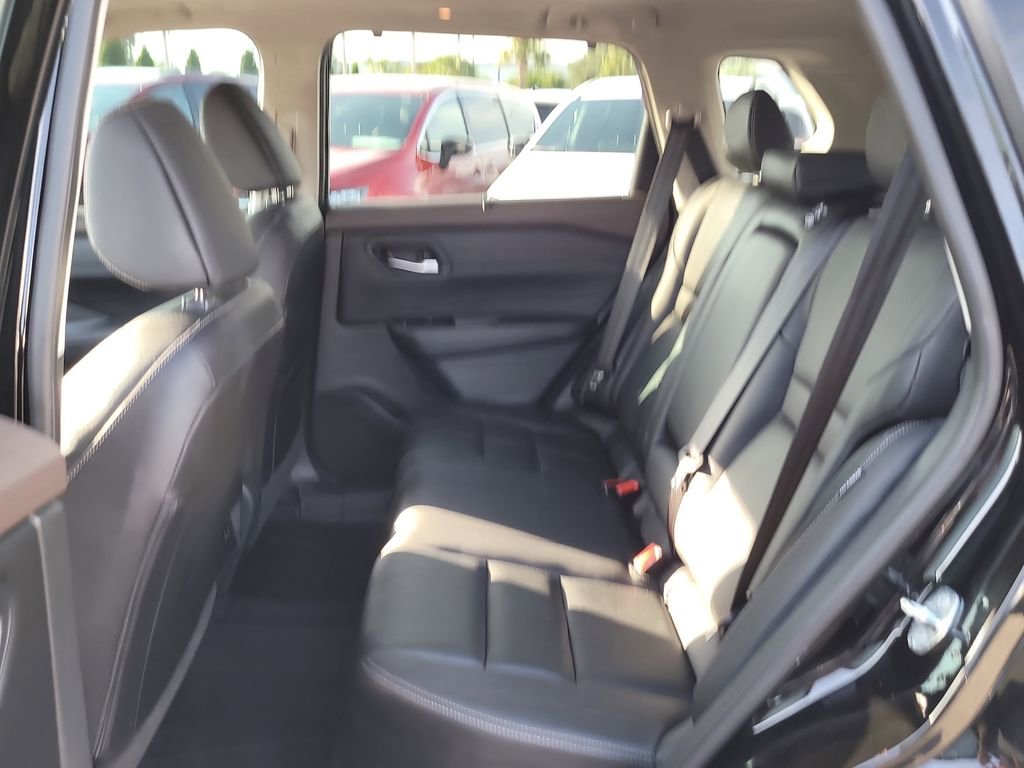 2023 Nissan Rogue SL photo 9