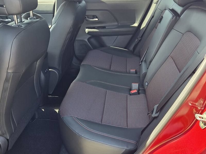 2026 Nissan KICKS SR - Photo 10