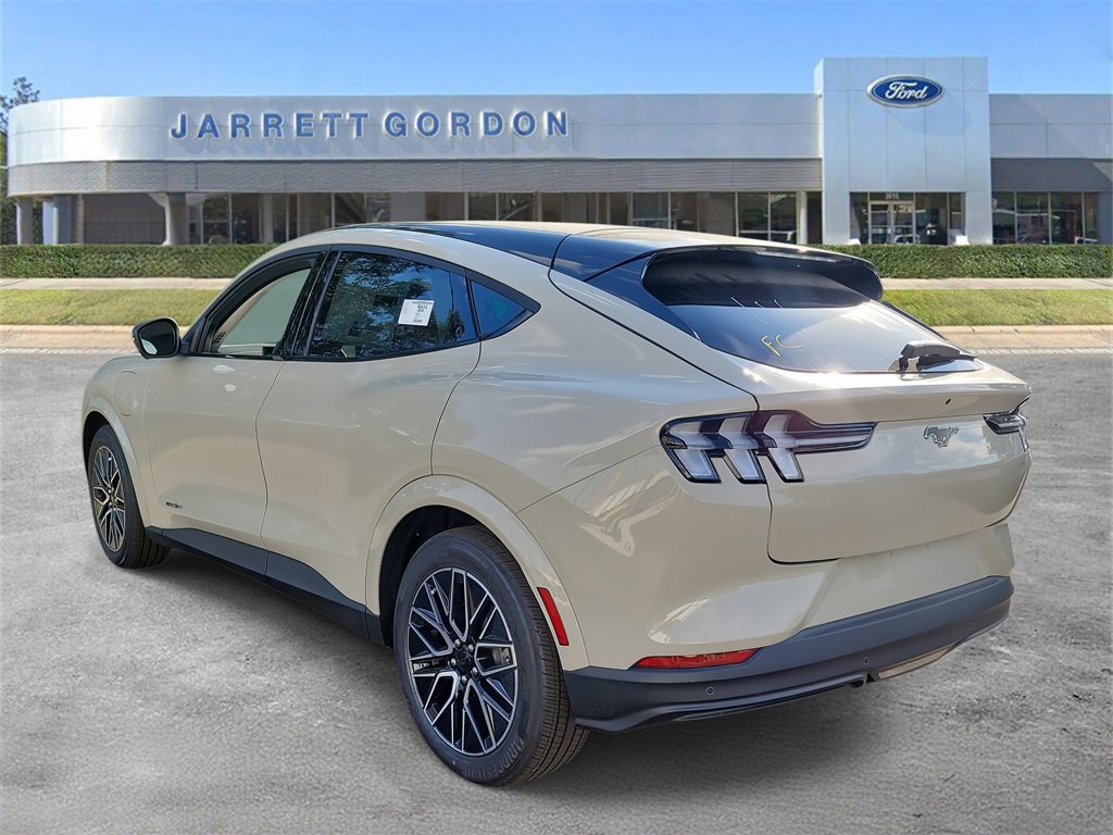 2025 Ford Mustang Mach-E Premium photo 2