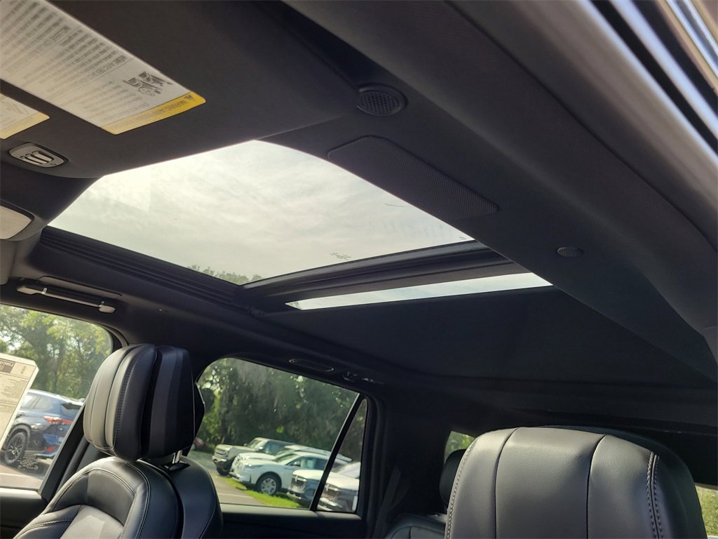2025 Lincoln Navigator Reserve photo 19