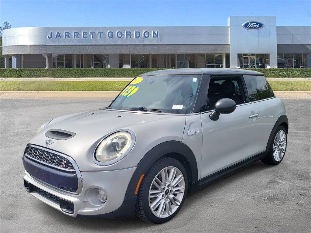 Used 2017 MINI Cooper S with VIN WMWXP7C56H3B93453 for sale in Winter Haven, FL