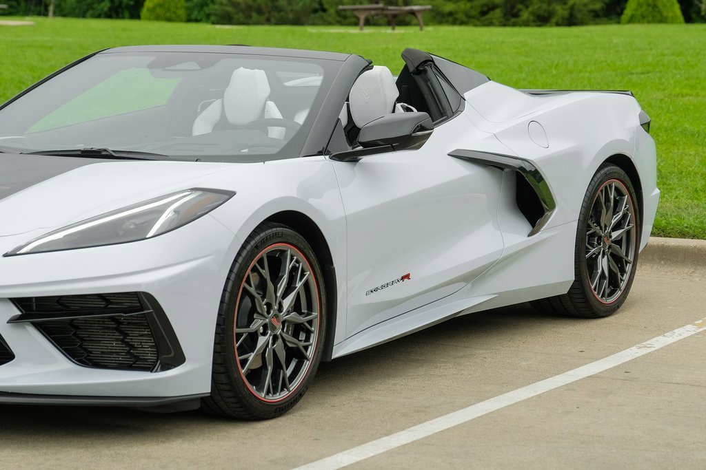 2024 Chevrolet Corvette 2LT photo 6