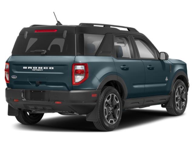 2023 Ford Bronco Sport Outer Banks photo 2