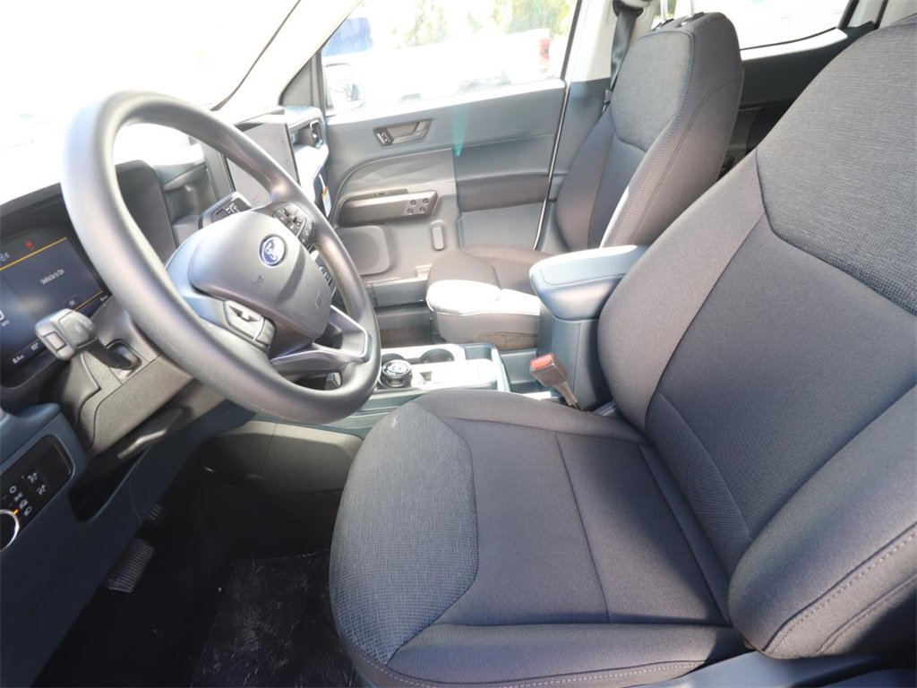 2025 Ford Maverick XL photo 2