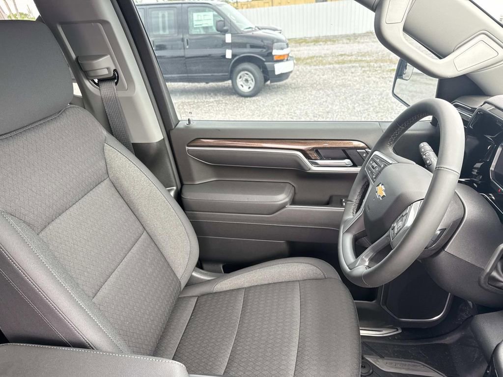 2026 Chevrolet Silverado 1500 LT - Photo 11