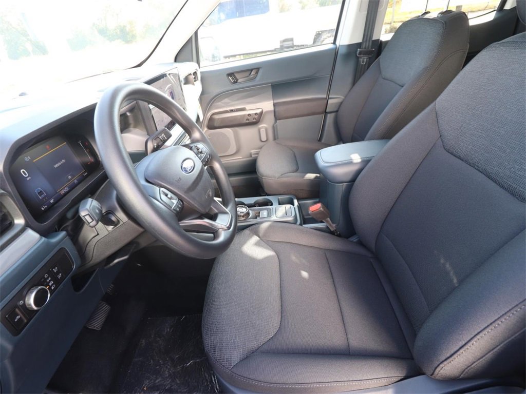 2025 Ford Maverick XL photo 2