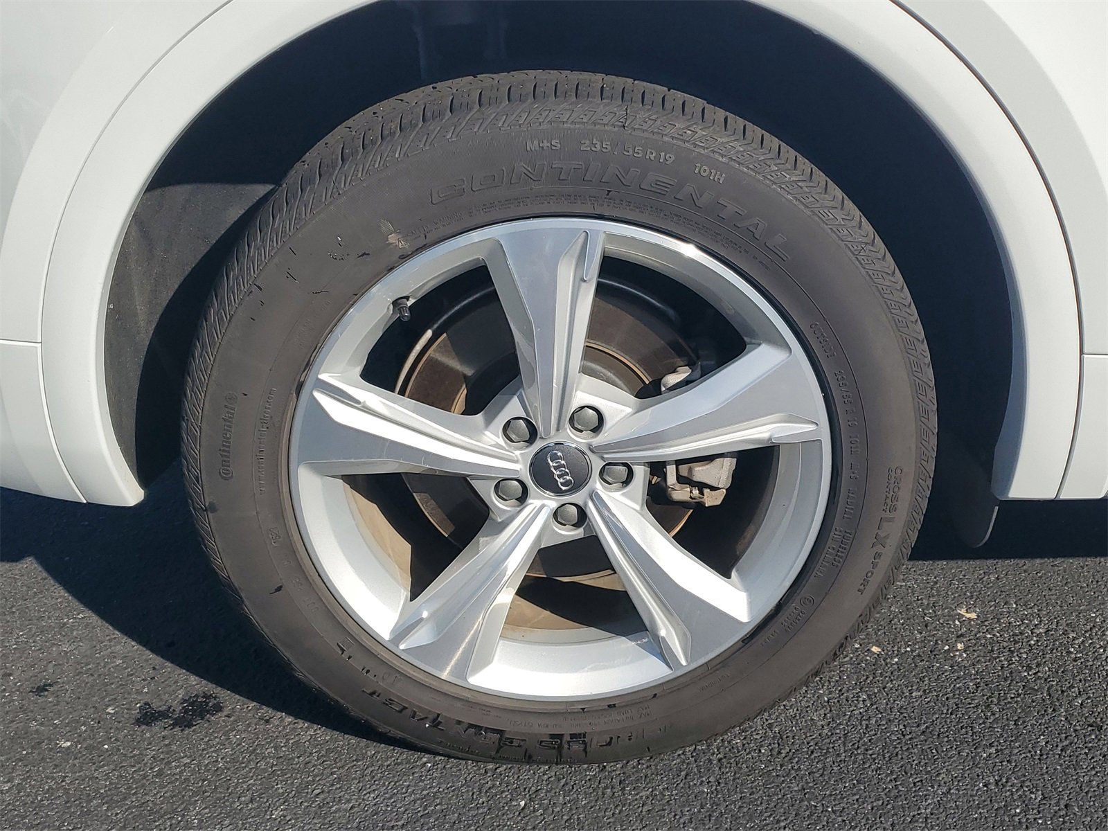 2020 Audi Q5 45 Premium Plus photo 2