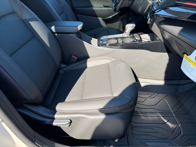 2026 Chevrolet Trax RS - Photo 11