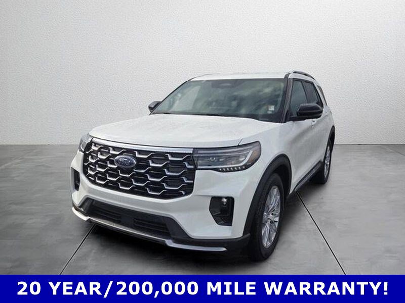 2026 Ford Explorer Platinum's photo