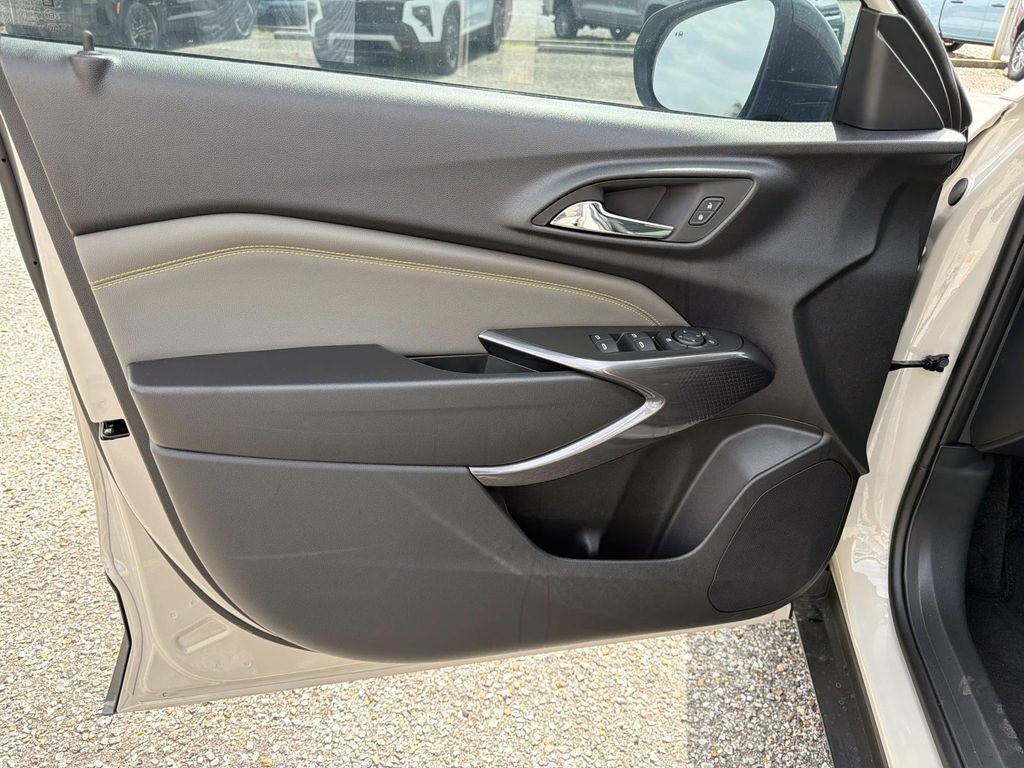 2026 Chevrolet Trax Activ - Photo 21