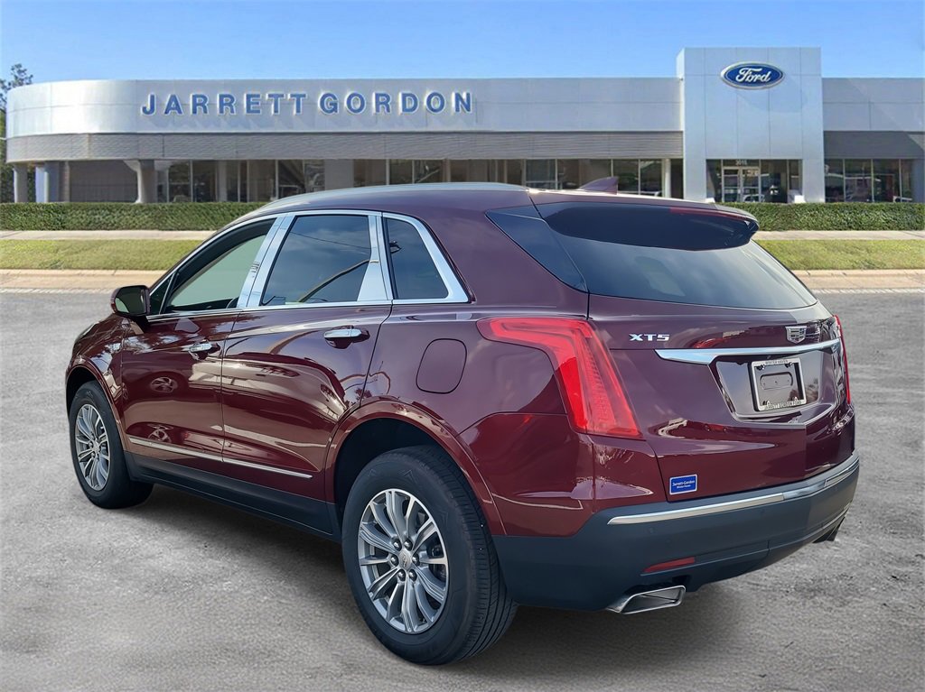 2017 Cadillac XT5 Luxury photo 3