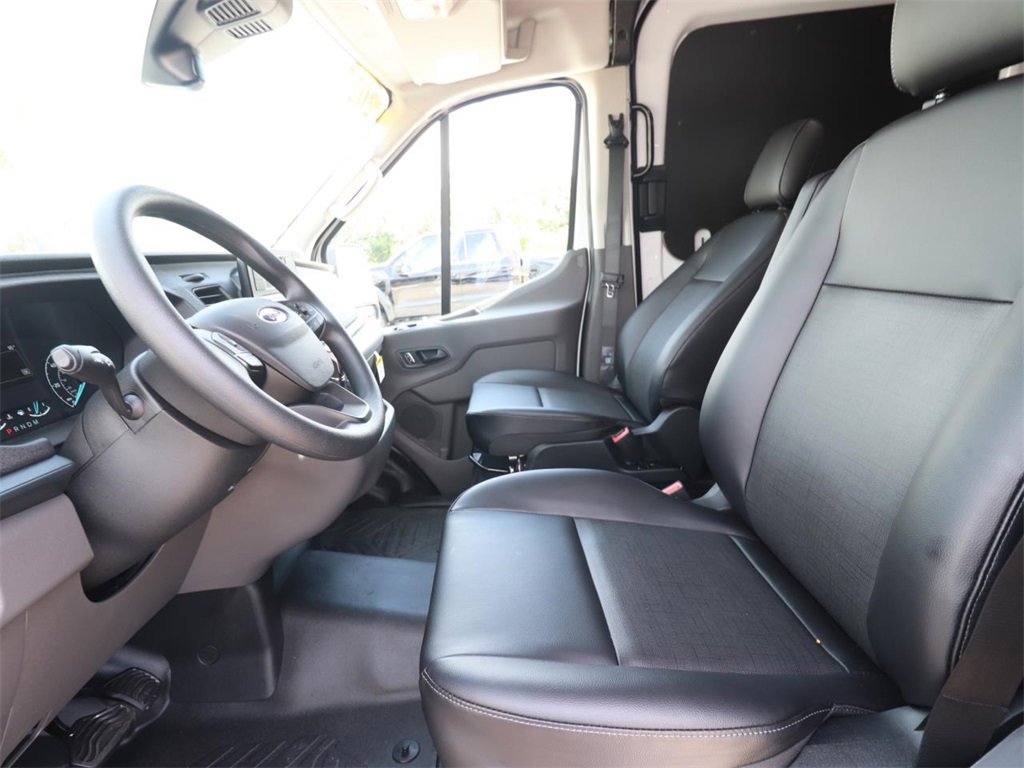2025 Ford Transit Cargo Van photo 2