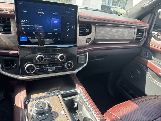 2023 Ford Expedition MAX Limited photo 12