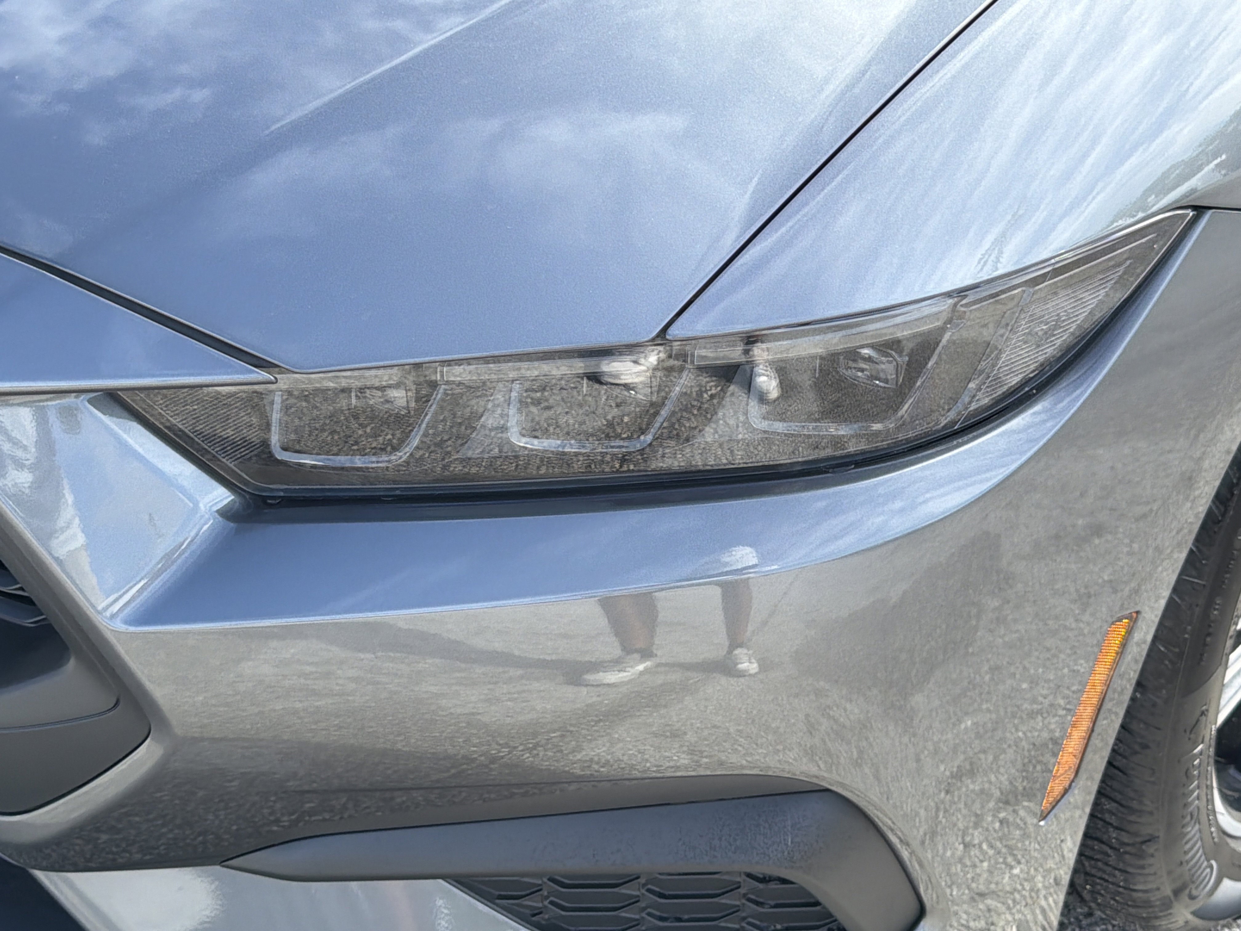 2025 Ford Mustang EcoBoost photo 2