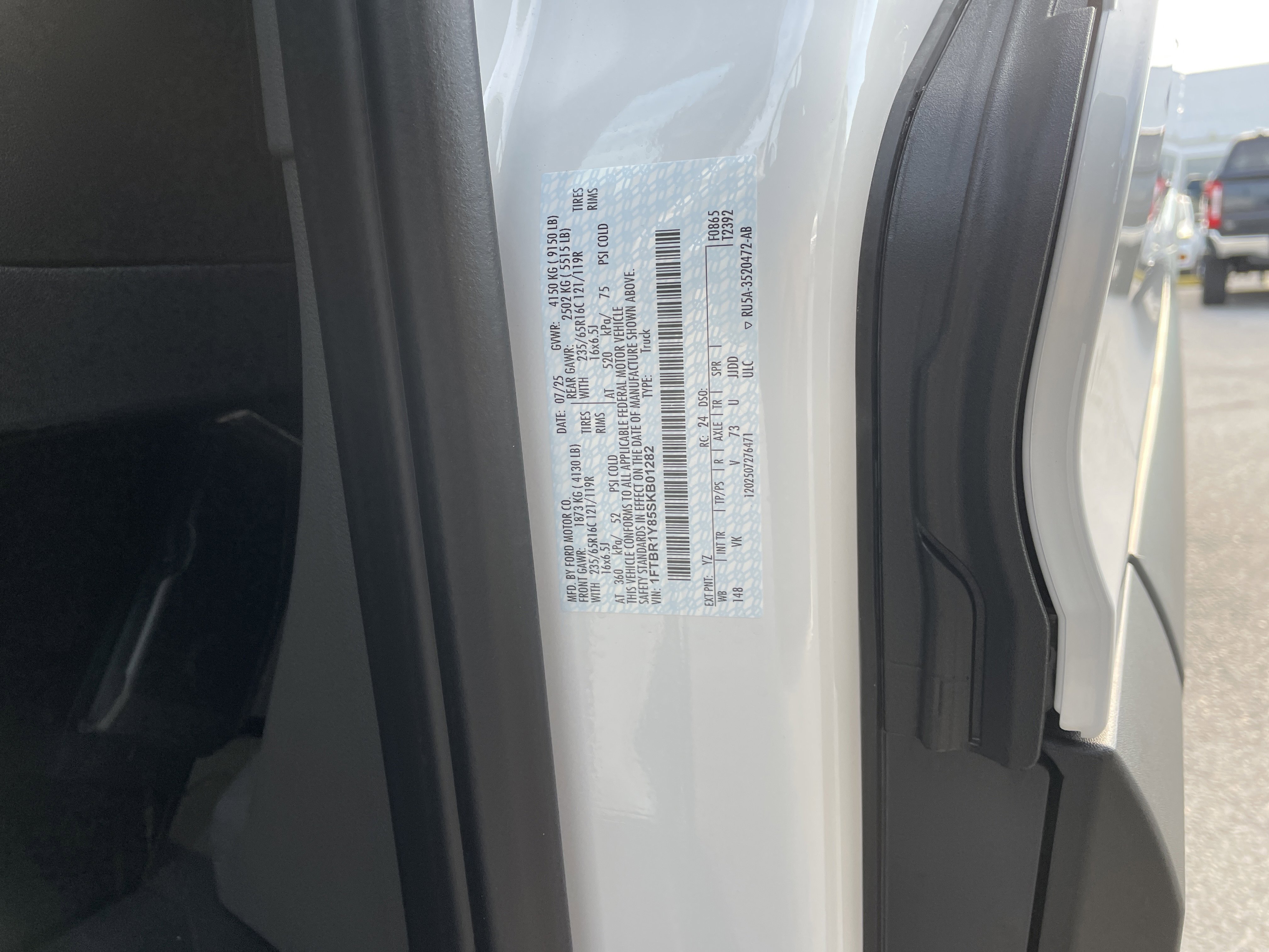 2025 Ford Transit Cargo Van photo 4
