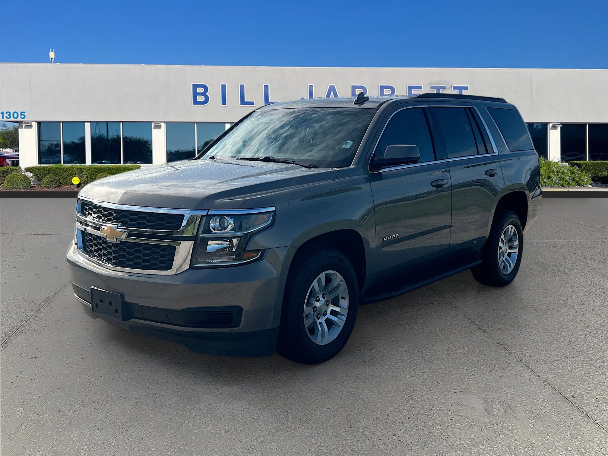 2019 Chevrolet Tahoe LT photo 3