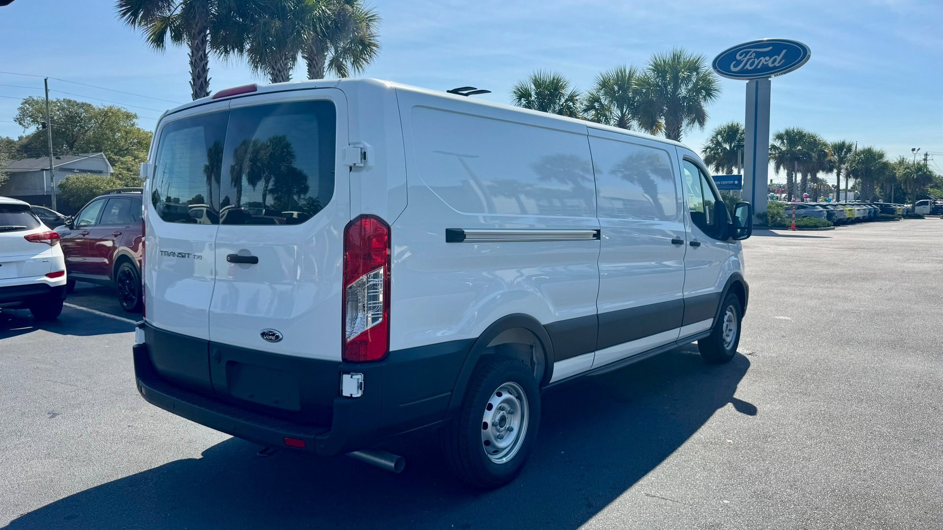 2025 Ford Transit photo 4