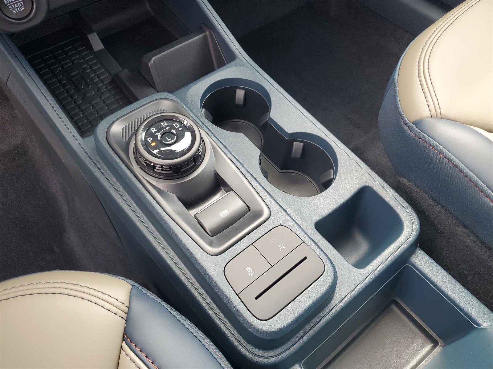 2025 Ford Maverick Lariat photo 25