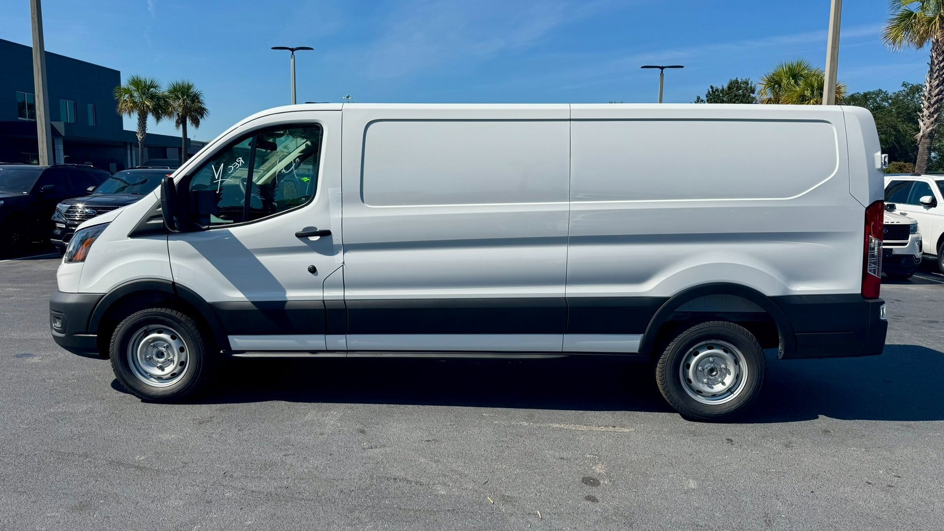 2025 Ford Transit photo 8