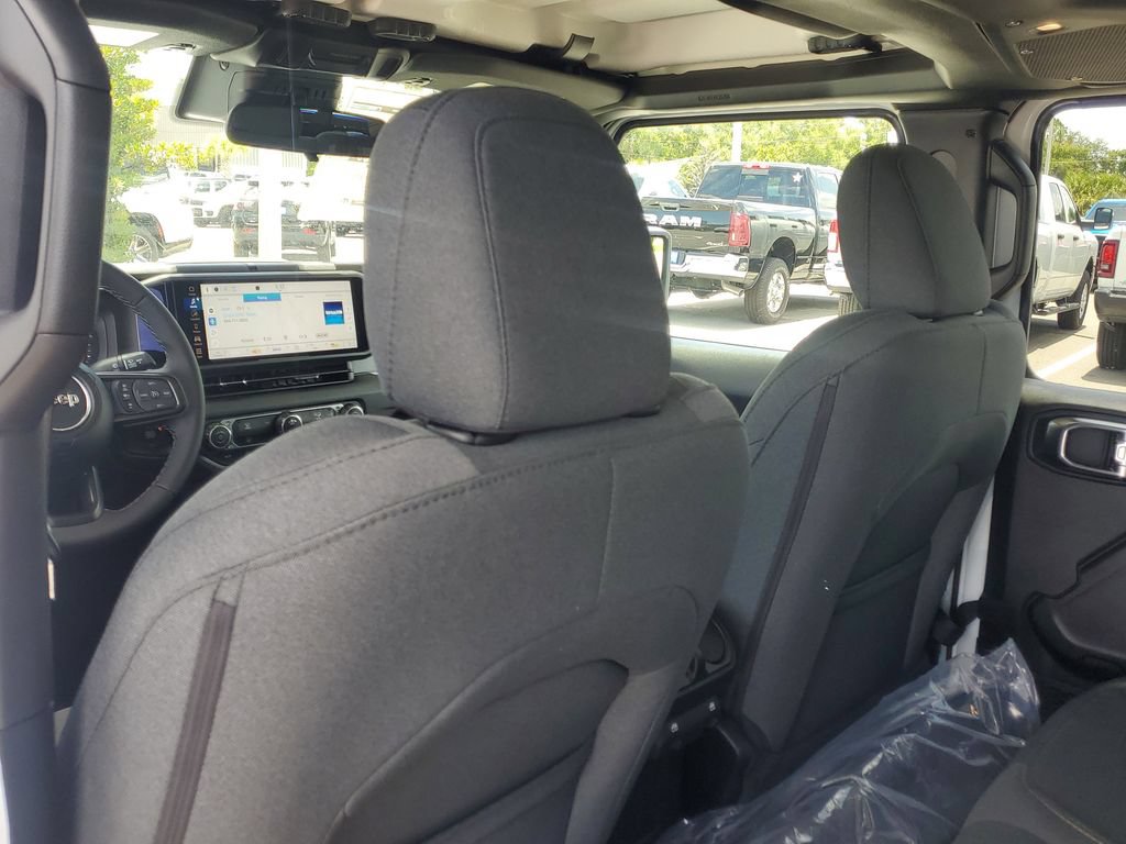 2025 Jeep Gladiator Sport S - Photo 11