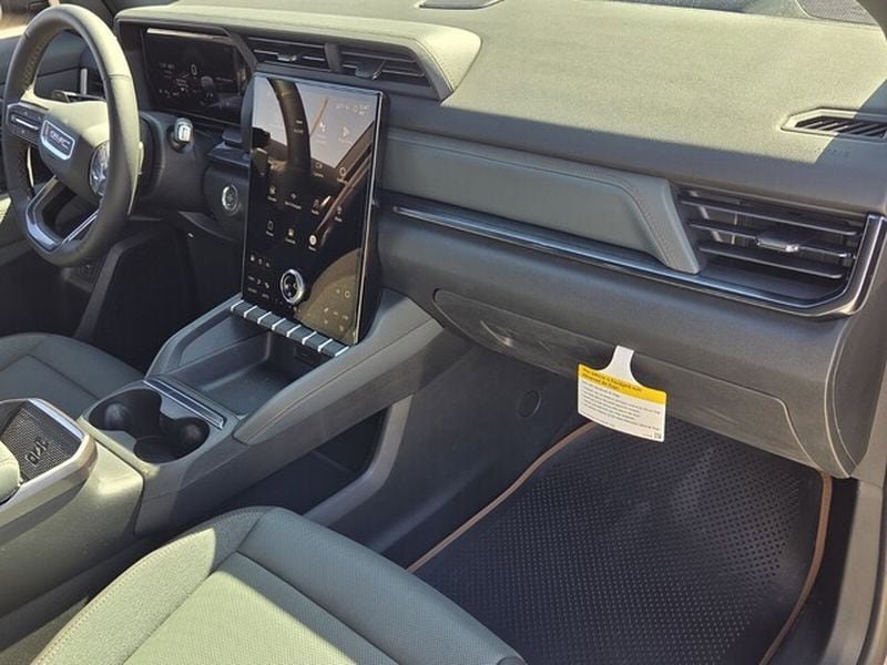2026 GMC Terrain AT4 - Photo 14
