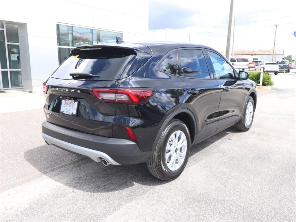 2026 Ford Escape Active photo 4