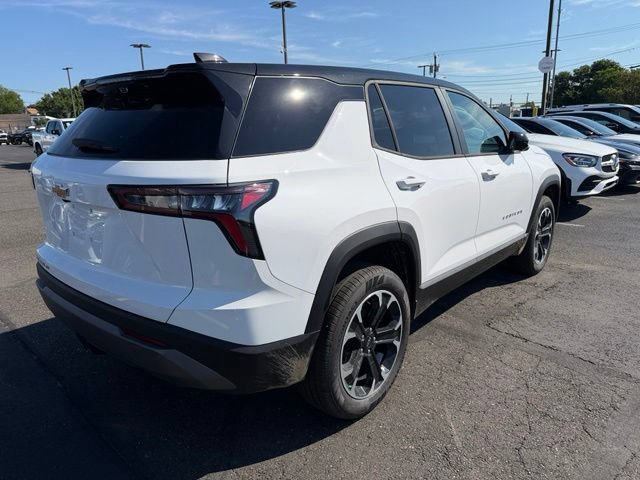 2027 Chevrolet Equinox LT - Photo 8