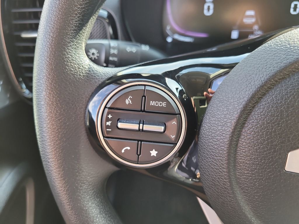 2023 Kia Soul S photo 25