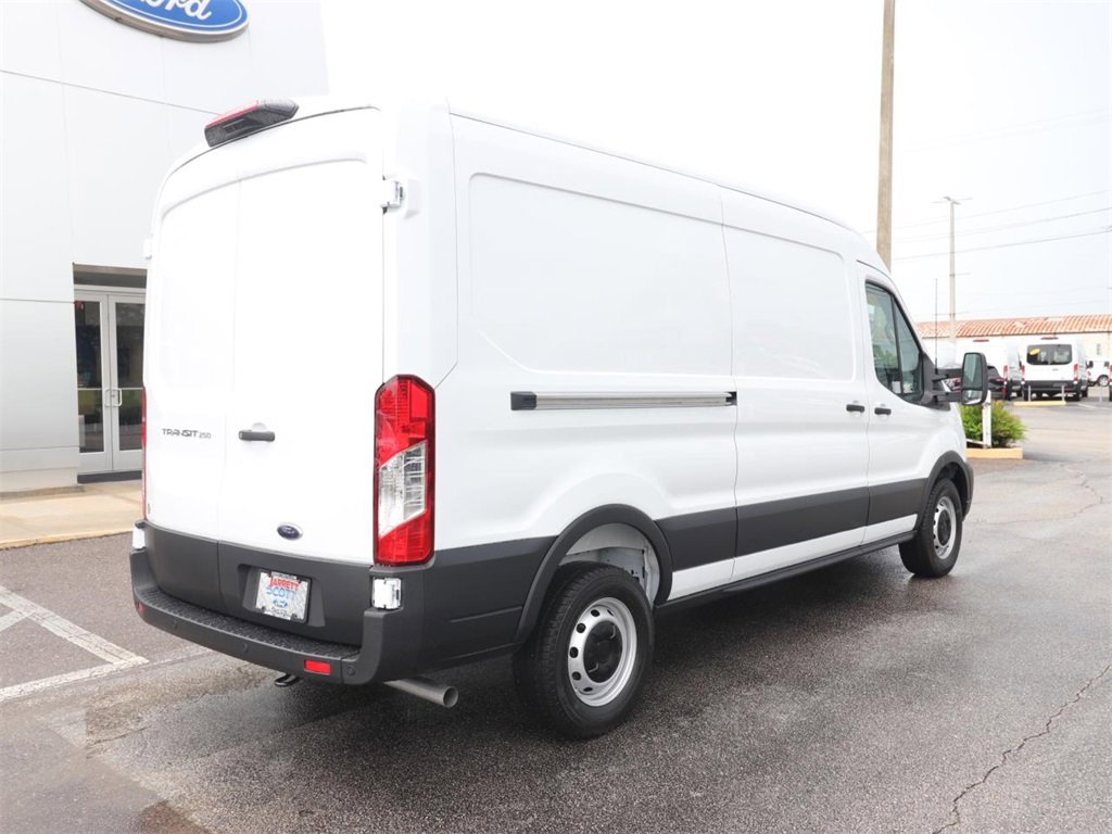 2025 Ford Transit Cargo Van photo 3