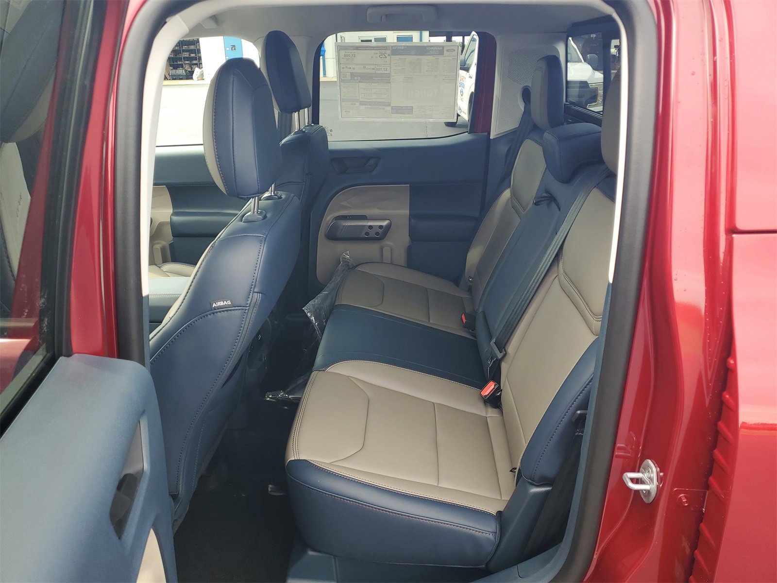 2025 Ford Maverick Lariat photo 9