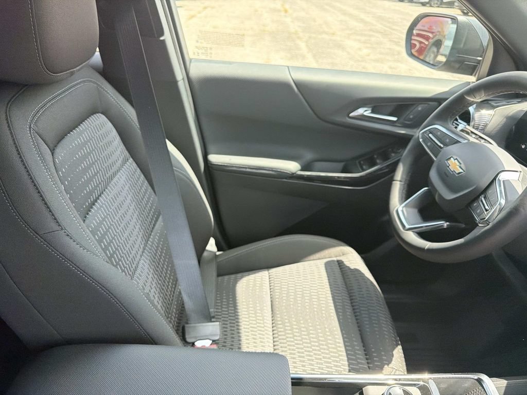 2026 Chevrolet Equinox LT - Photo 12