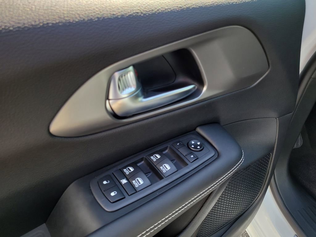 2026 Chrysler Voyager LX photo 11