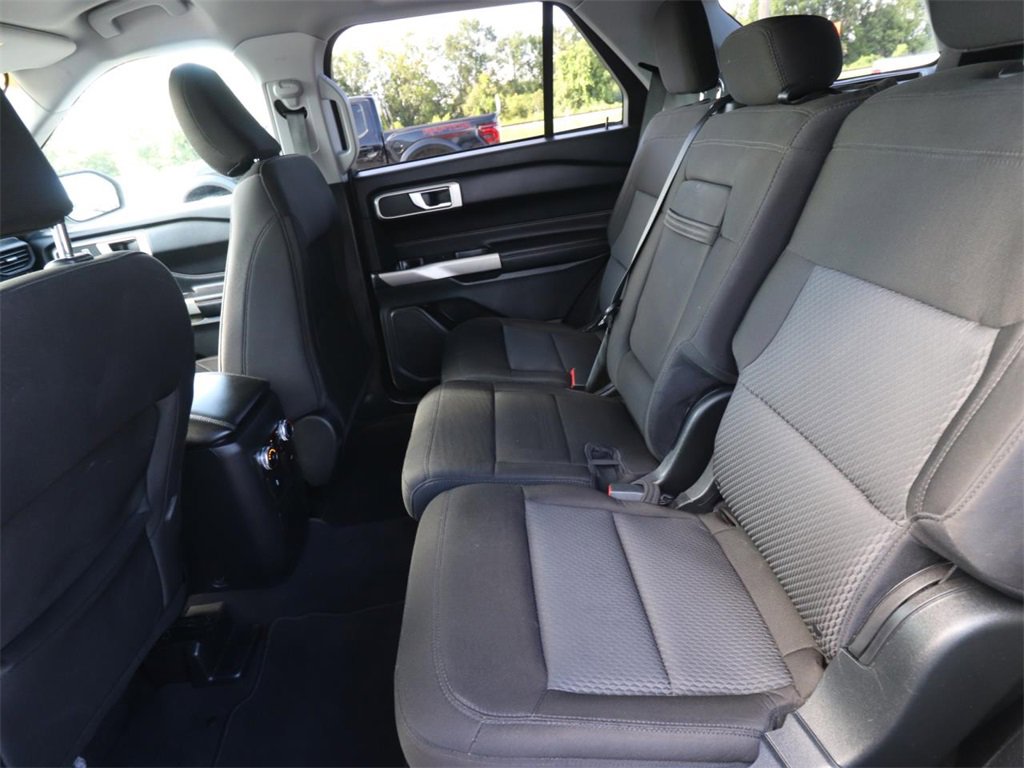 2022 Ford Explorer XLT photo 7