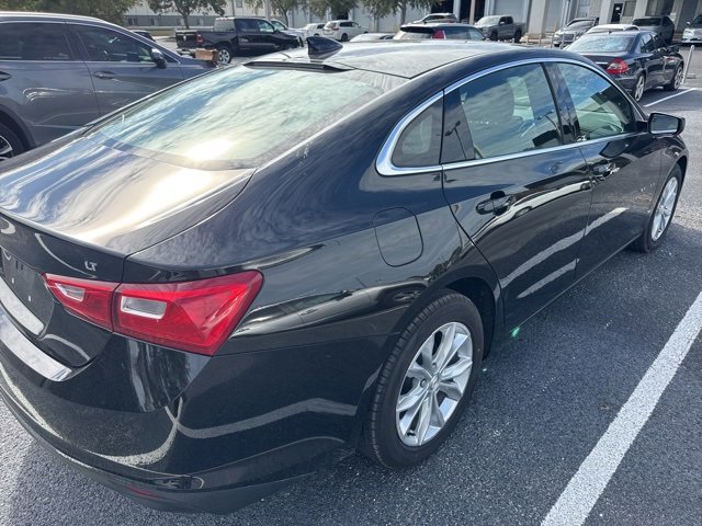 2024 Chevrolet Malibu 1LT photo 2