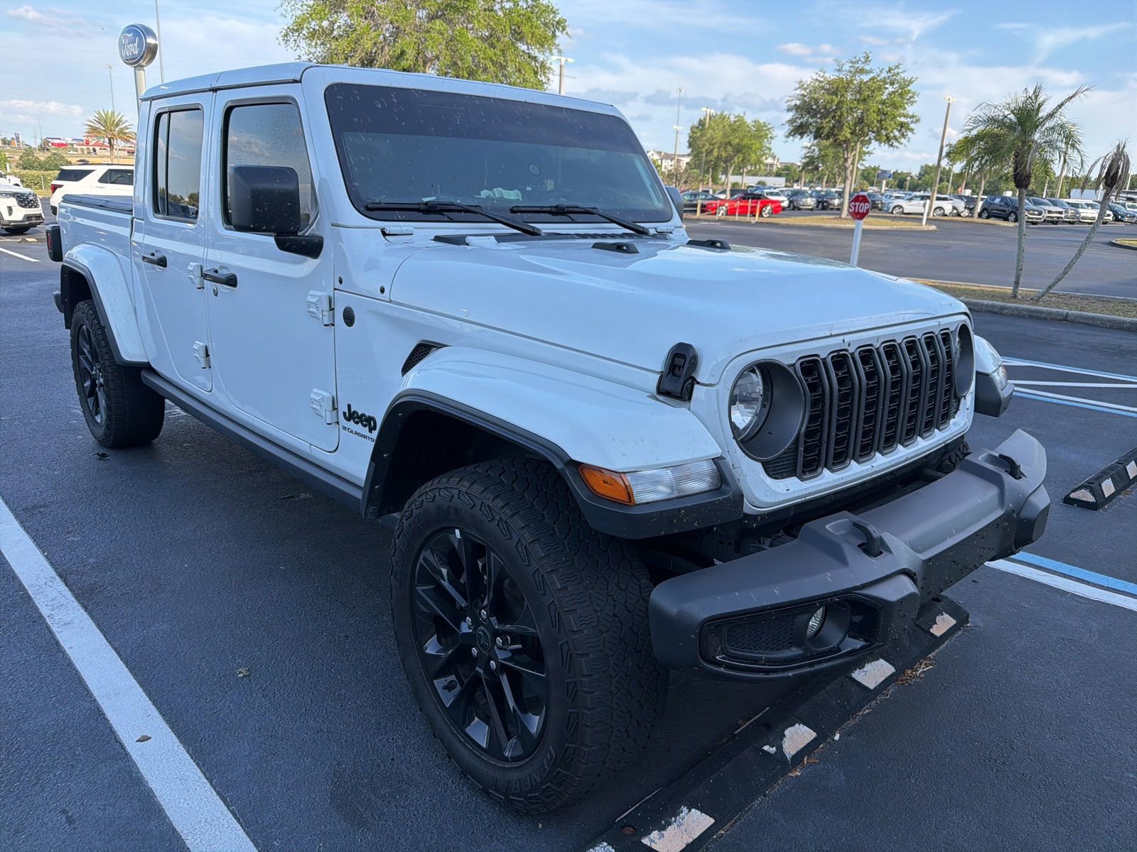 2025 Jeep Gladiator Nighthawk Auto's photo