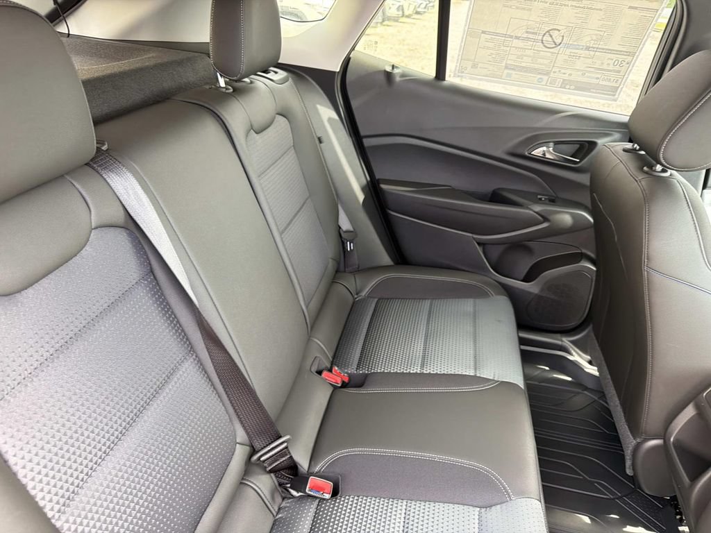 2026 Chevrolet Trax LT - Photo 10