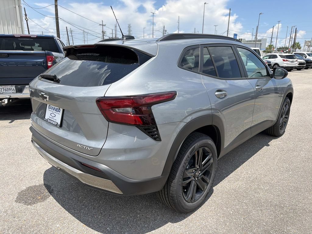 2026 Chevrolet Trax Activ - Photo 8