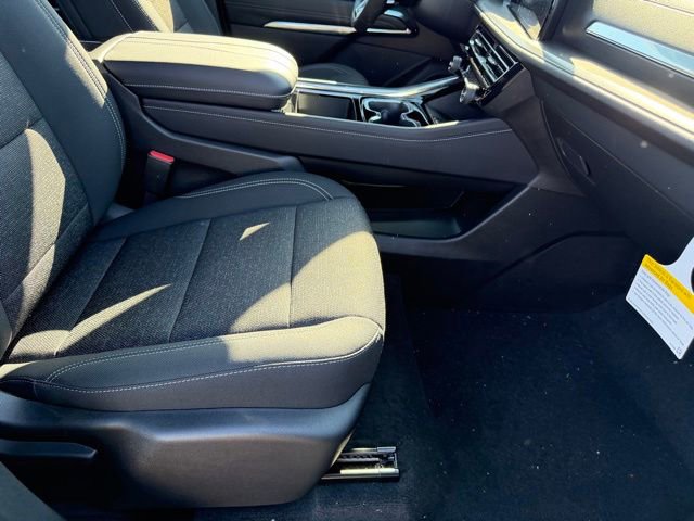 2026 Chevrolet Traverse LT - Photo 14