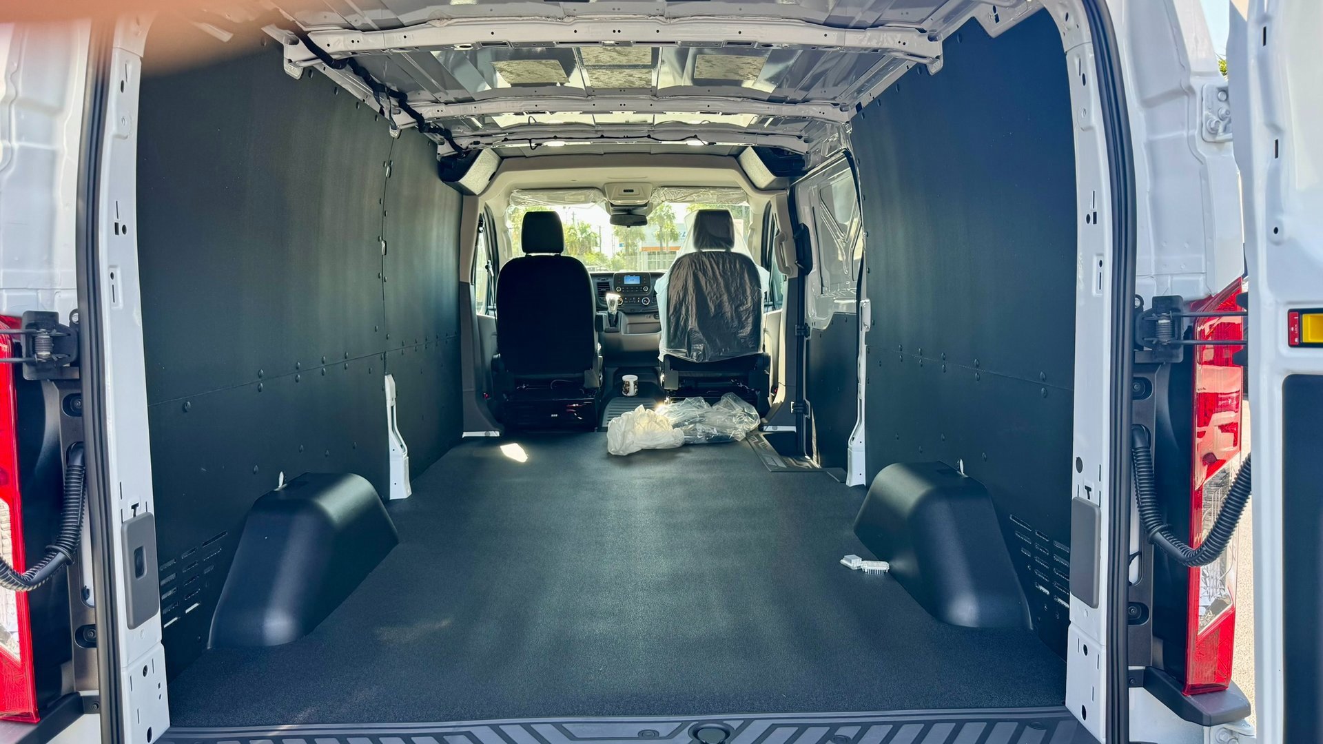 2025 Ford Transit photo 6