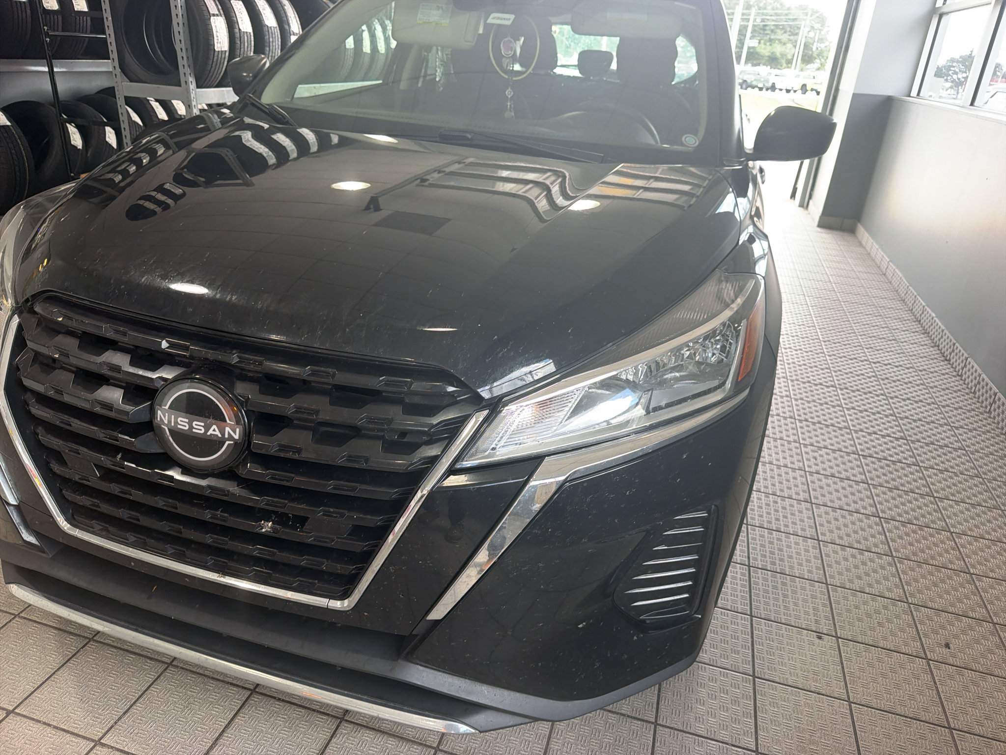 2024 Nissan Kicks S