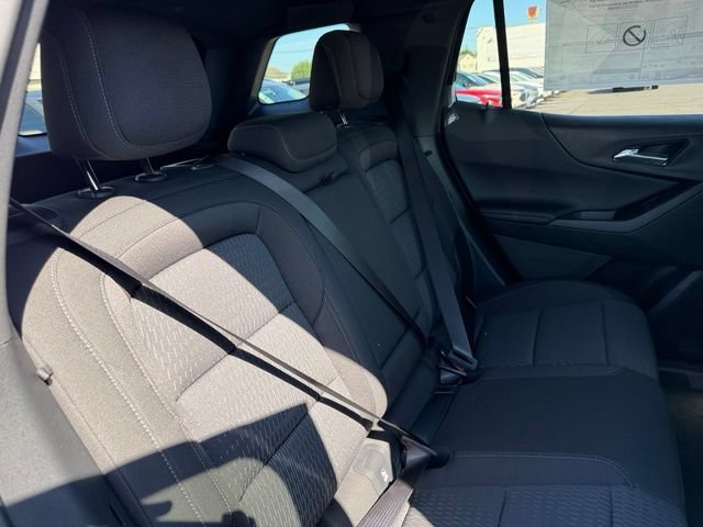 2027 Chevrolet Equinox LT - Photo 10