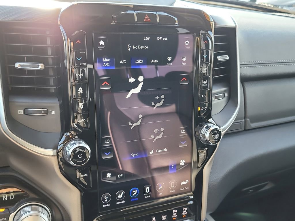2020 Ram 1500 Laramie photo 17