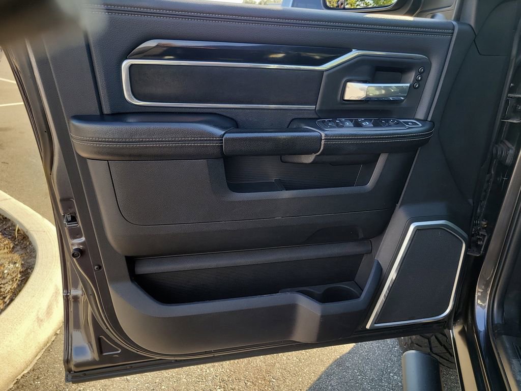 2022 Ram 2500 Laramie photo 13