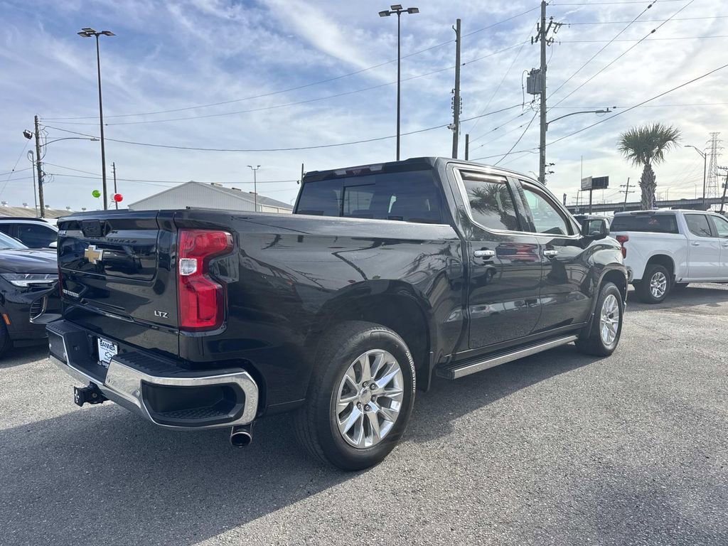 2021 Chevrolet Silverado 1500 LTZ photo 4