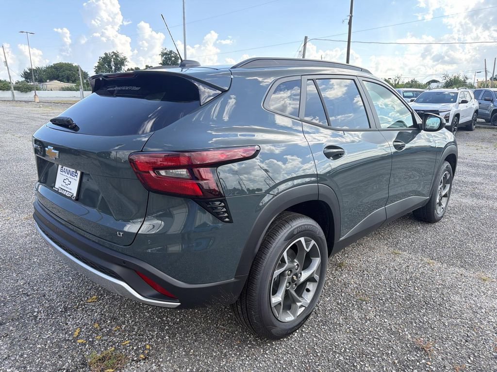 2026 Chevrolet Trax LT - Photo 8