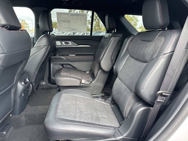 2026 Ford Explorer ST - Photo 9