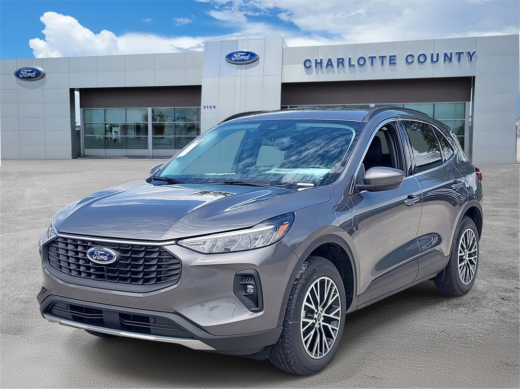 2025 Ford Escape Plug-In Hybrid photo 2