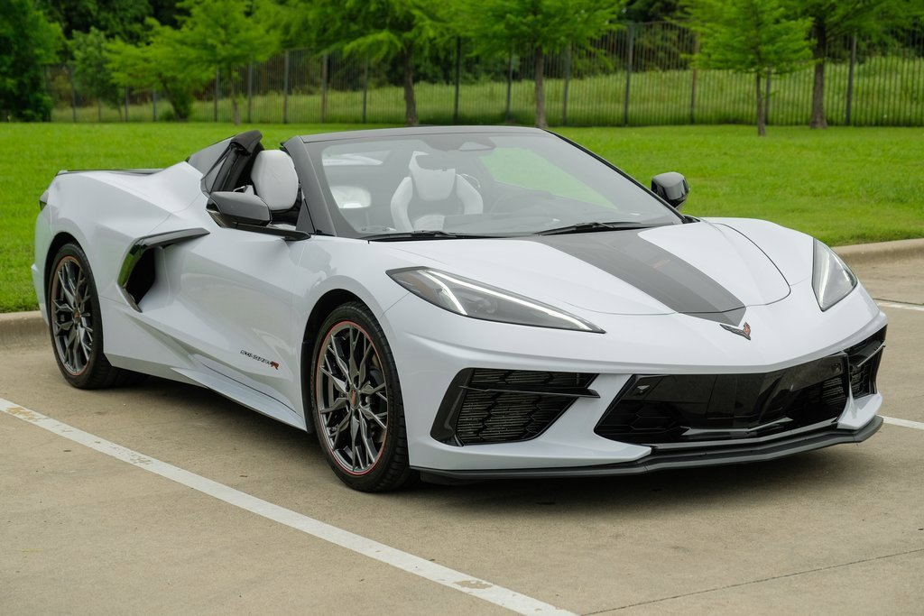 2024 Chevrolet Corvette 2LT photo 13